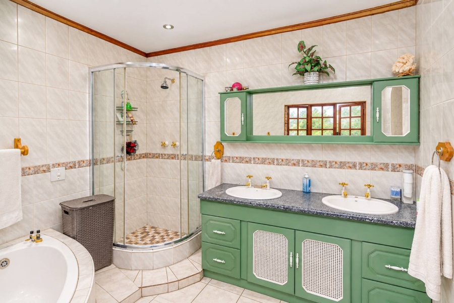 5 Bedroom Property for Sale in Schoemansville North West